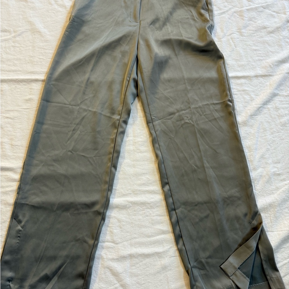 H&M Women’s Wide Leg Trousers US 12 Gray Satin Slit Hem Pants High Rise